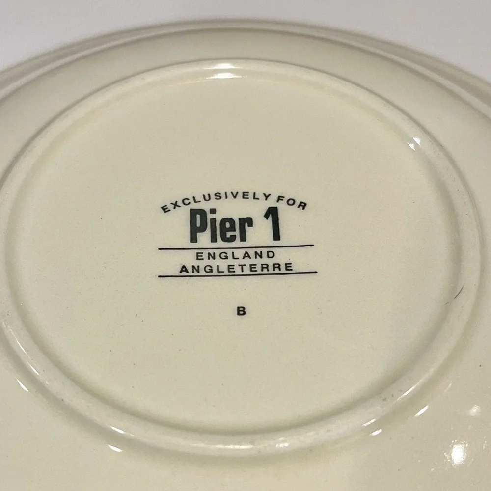 Pier 1 Bowl Red, Blue. Yellow Geometric Pattern 8 1/4 inches